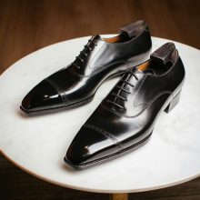 New Handmade cowhide leather wonderfully class & sleek looking black Oxford Shoes for men